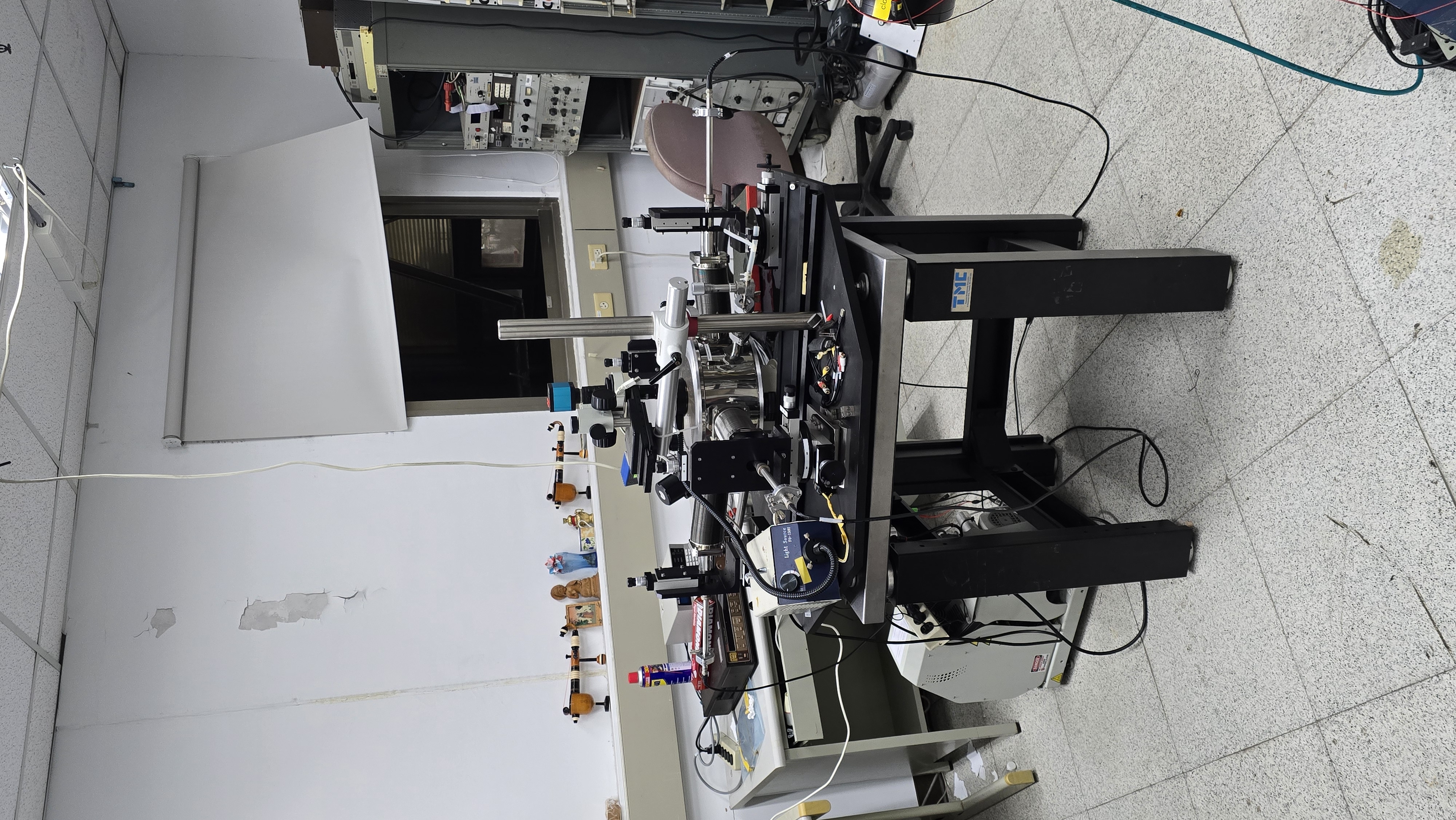 Four-probe station
